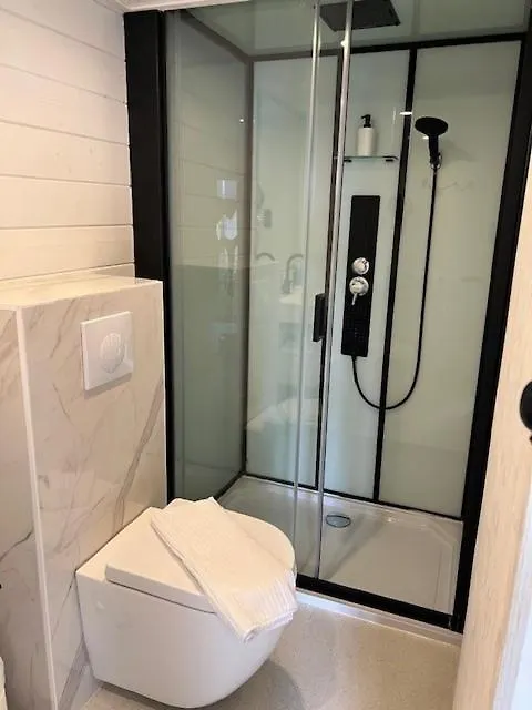 R&M Boutique Bed & Breakfast Lijnden