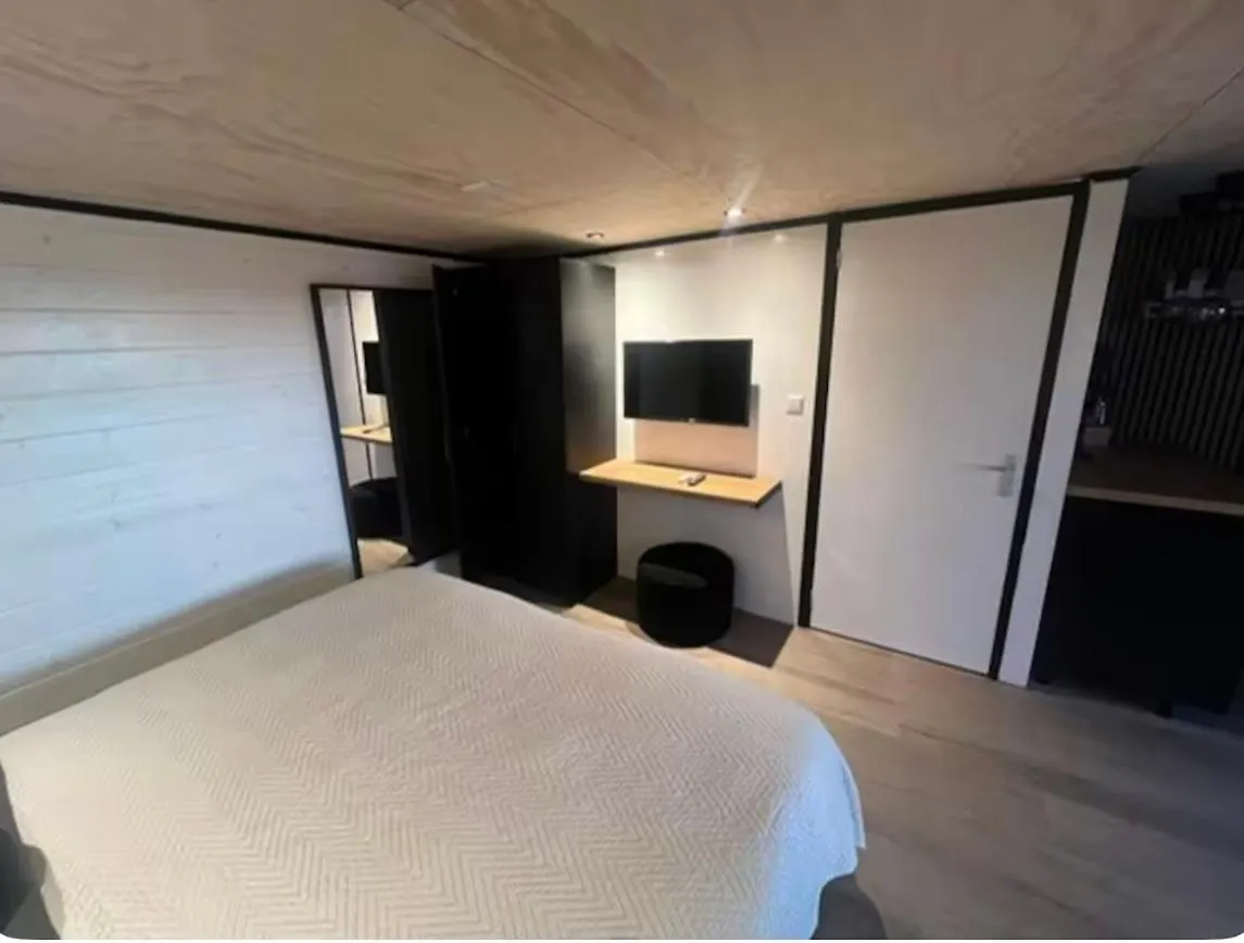R&M Boutique Bed & Breakfast Lijnden