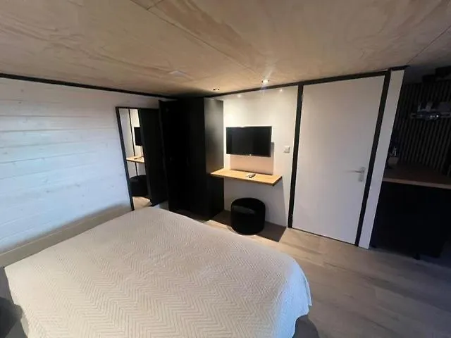 R&M Boutique Bed & Breakfast Lijnden