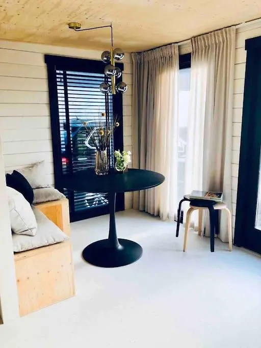 R&M Boutique Bed & Breakfast Lijnden